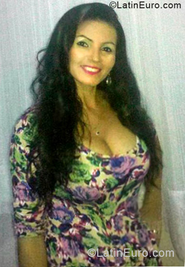 Date this gorgeous Brazil girl Fabiana from Aracaju BR7189