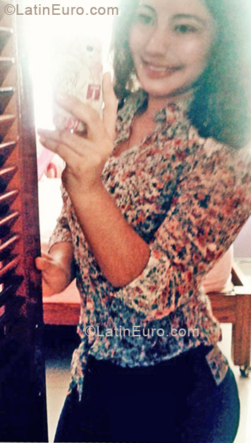 Date this lovely Mexico girl Leslie from Poza Rica MX766