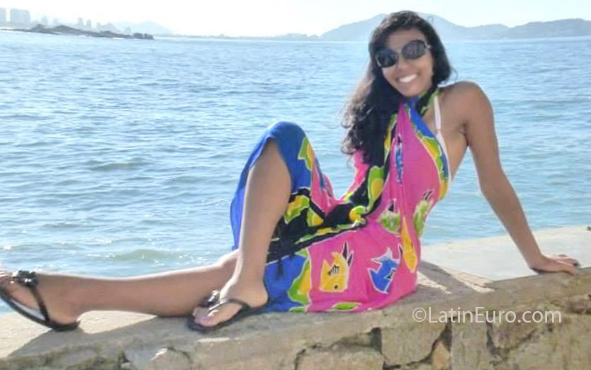 Date this hot Brazil girl Aparecida from Sao Paulo BR7379