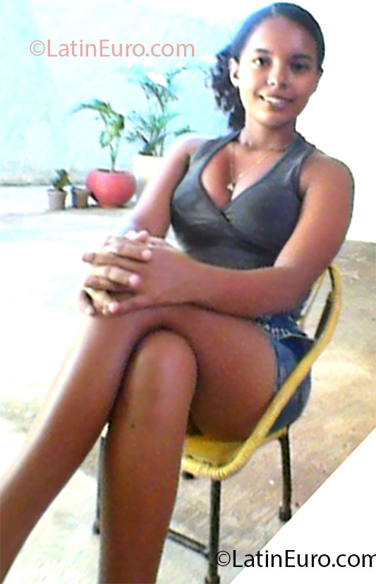 Date this delightful Brazil girl Daiana from Parauapebas BR7404