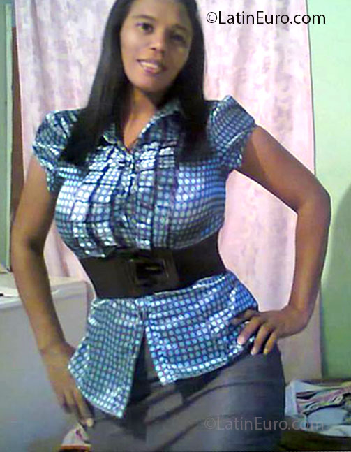 Date this passionate Dominican Republic girl Sujey from San Pedro DO14256