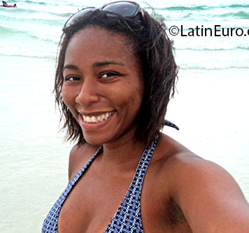 Date this foxy Brazil girl Aline from Rio de Janeiro BR7439