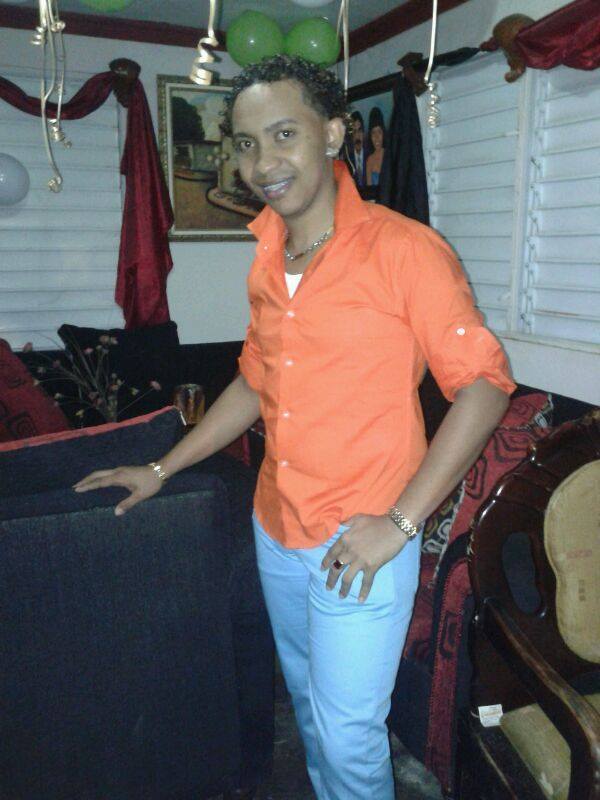 Date this tall Dominican Republic man Cristhian from Santiago DO14355