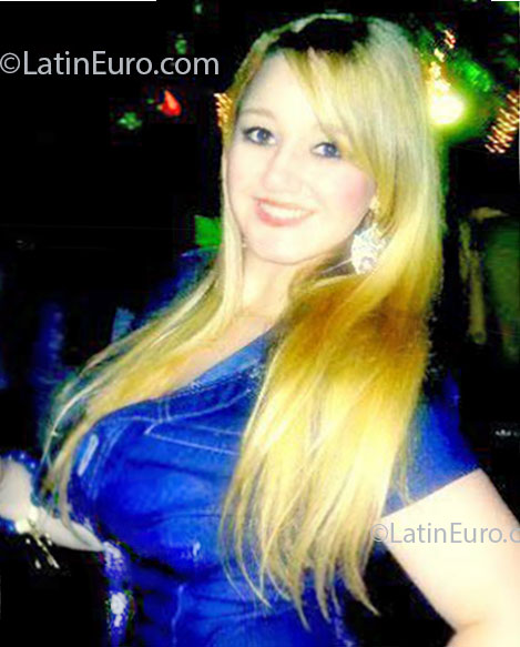 Date this athletic Brazil girl Ana from Tres Lagoas BR7476