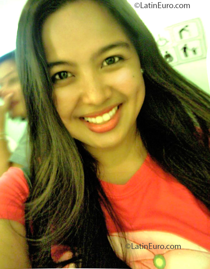 Date this foxy Philippines girl Jennifer from Cebu City PH548