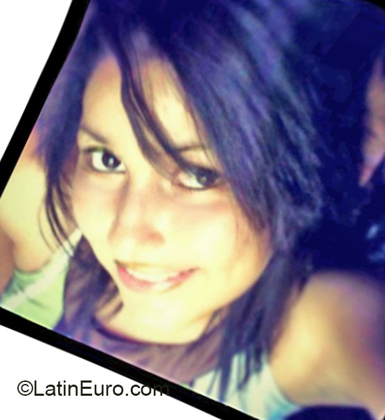 Date this delightful Honduras girl Lidiette from Tegucigalpa HN807