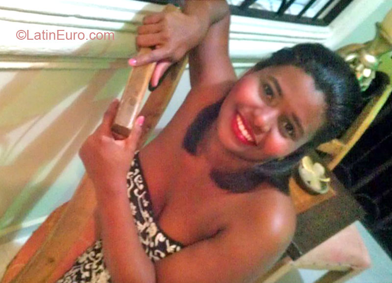 Date this hard body Dominican Republic girl Madelin from Puerto Plata DO14682