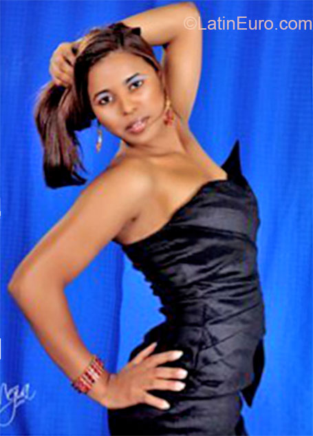 Date this georgeous Dominican Republic girl Marlene from San Pedro De Macoris DO14929