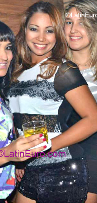 Date this hard body Brazil girl Adriana from Cuiaba BR7611