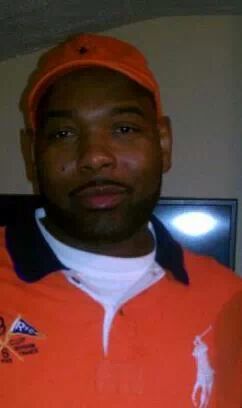 Date this gorgeous United States man Dante from Solon US14050