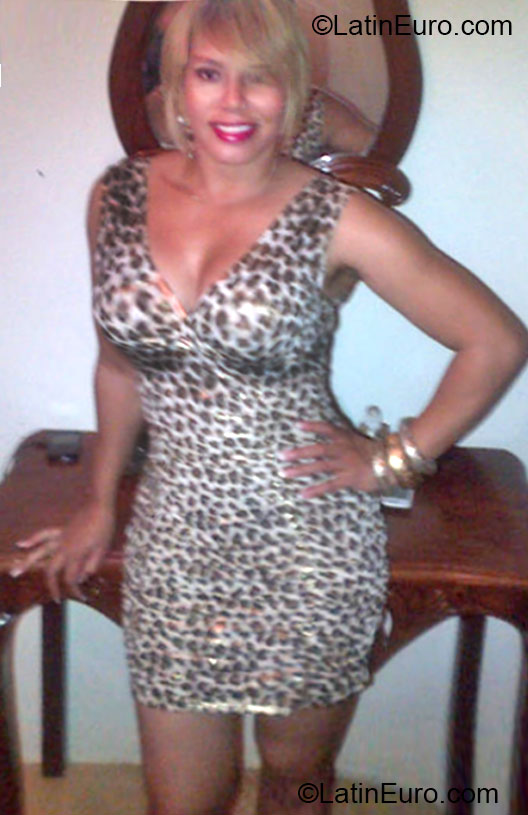 Date this gorgeous Dominican Republic girl Jamiry from Santo Domingo DO14997