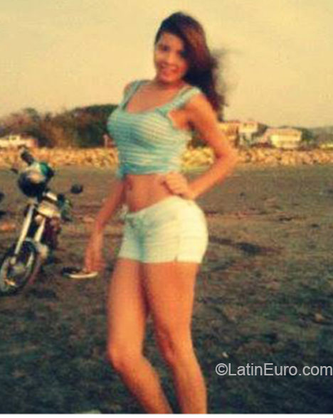 Date this sultry Colombia girl Jezi from Barranquilla CO12618