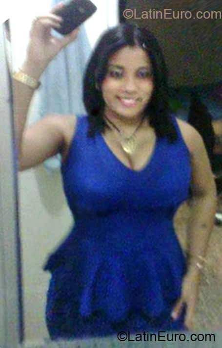 Date this tall Dominican Republic girl LEYDY from Santo Domingo DO15292