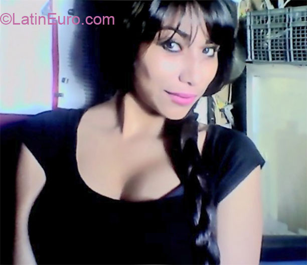 Date this charming Mexico girl Magali from Taxco De Alarcon MX1001