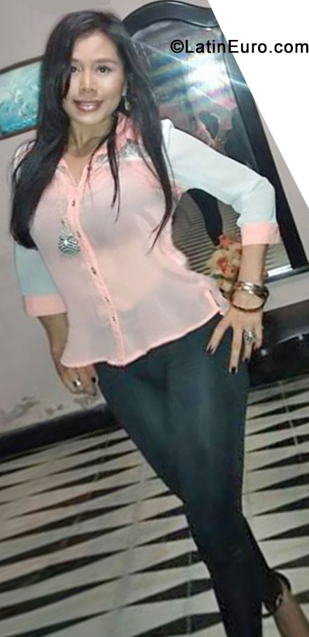 Date this cute Colombia girl Adriana lucia from Cartagena CO15632