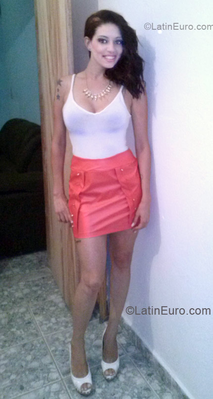 Date this delightful Brazil girl Danielle from Vespasiano BR7736