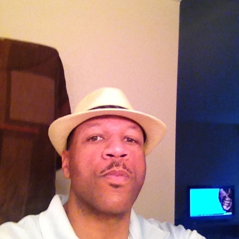 Date this athletic United States man Silkwine from Santa Rosa US14184