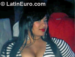 Date this voluptuous Dominican Republic girl Yeraldi from San Pedro De Macoris DO15827