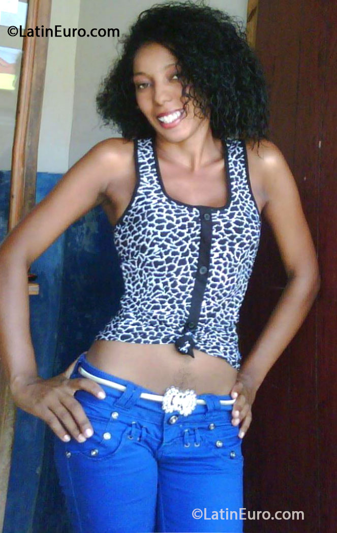 Date this georgeous Dominican Republic girl Johana from Puerto Plata DO16027