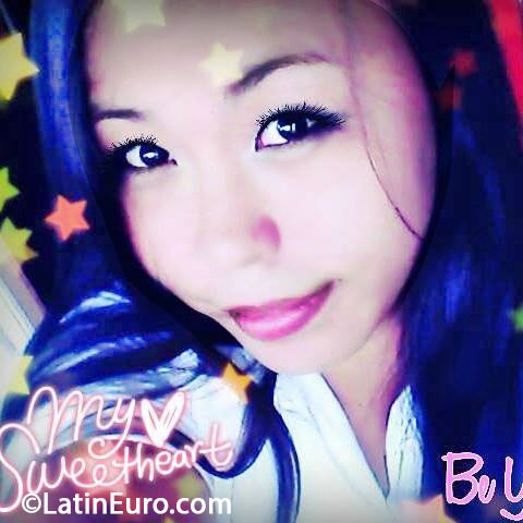 Date this voluptuous Philippines girl Alexis from San Pedro PH573