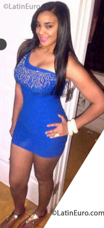 Date this pretty Dominican Republic girl Leydy from Santiago DO16297