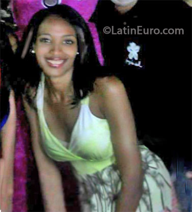 Date this pretty Brazil girl Ana from Rio De Janeiro BR7918