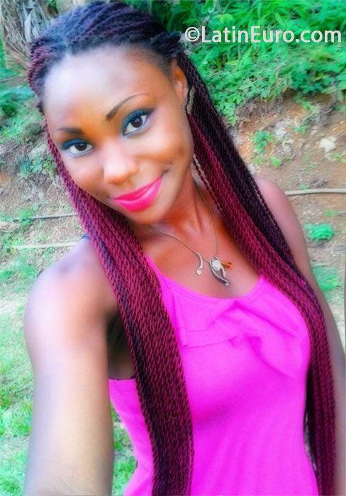 Date this young Jamaica girl Shamona from saint Ann JM1697