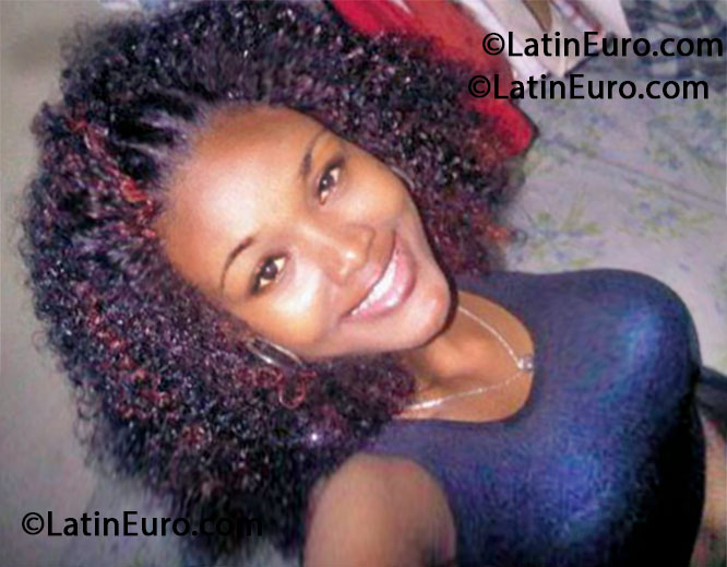 Date this fun Dominican Republic girl Maite from Santo Domingo DO40427