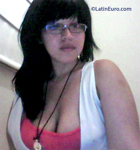 Date this charming Peru girl Fernanda from Lima PE823