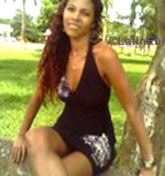 Date this sultry Brazil girl Marcela from Alto Paraiso BR8034