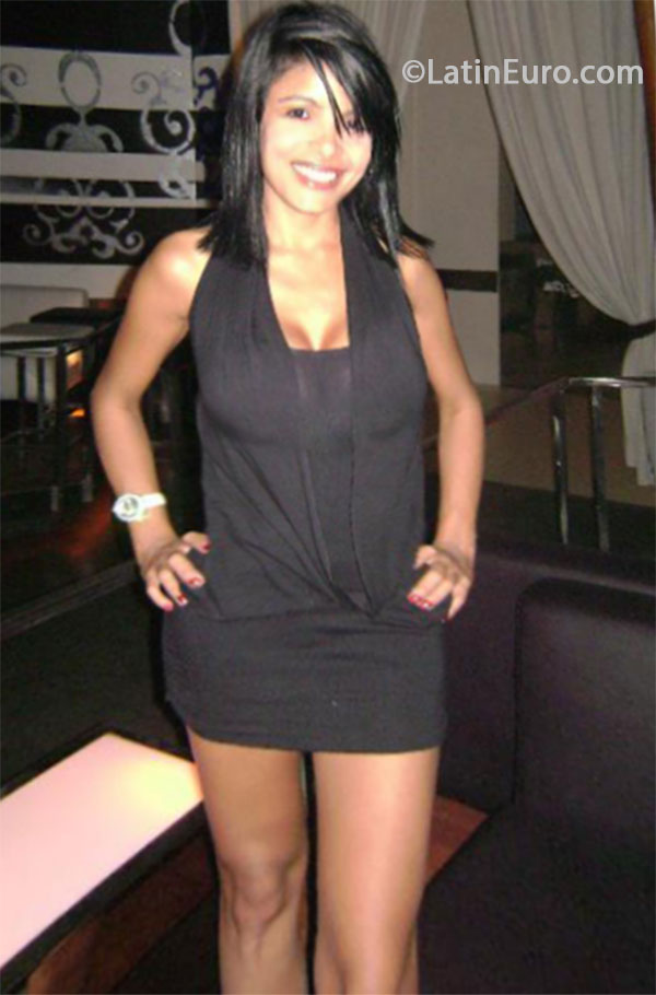 Date this voluptuous Brazil girl Maria from Fortaleza BR9097