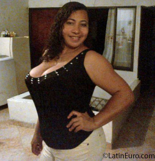 Date this fun Colombia girl Patricia quinta from Cali CO13840