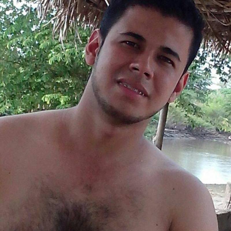 Date this attractive Colombia man Santiago from Bucaramanga CO14273