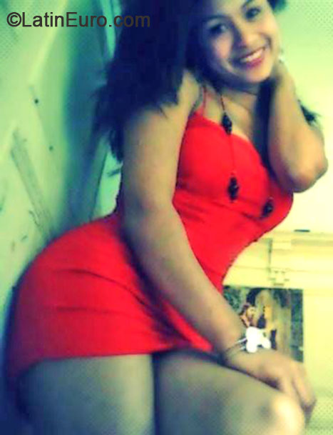 Date this attractive Peru girl Elvina from Lima PE855