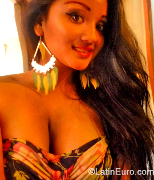 Date this hot Peru girl Luisa from Lima PE862