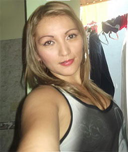 Date this athletic Colombia girl Meryiam from Bucaramanga CO14569