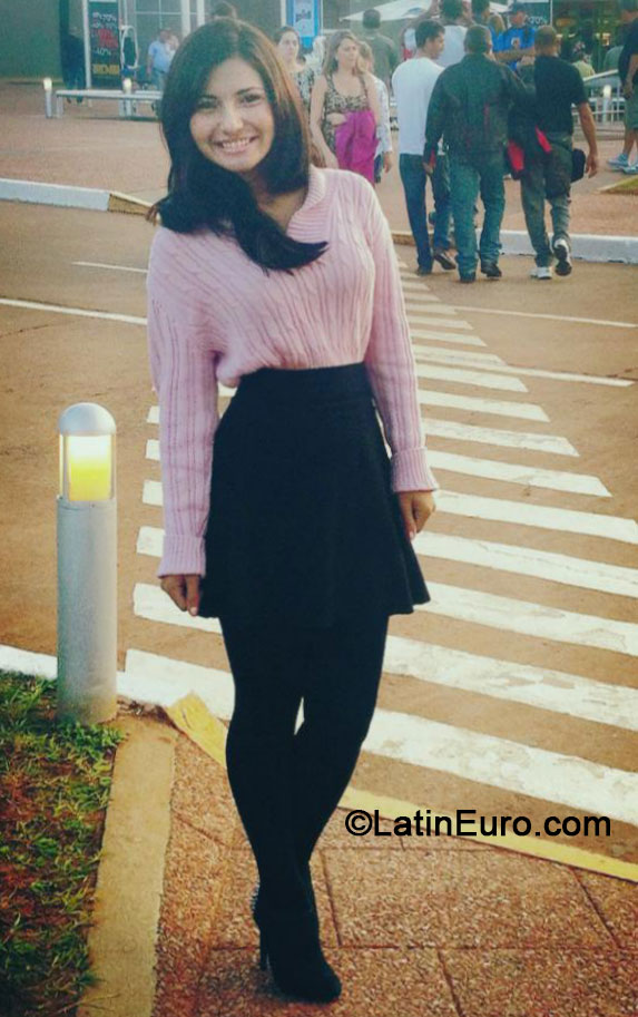 Date this beautiful Brazil girl Jackeline from Manaus BR8532