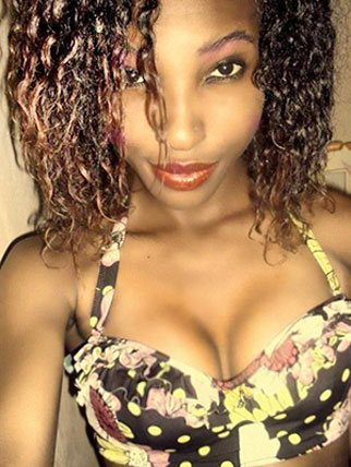 Date this stunning Jamaica girl Shantie from Kingston JM2176