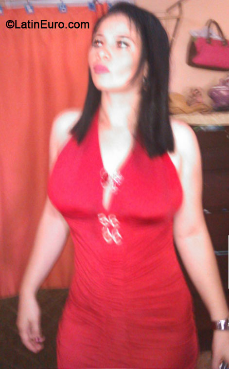 Date this beautiful Dominican Republic girl Ana from Santo Domingo DO18160