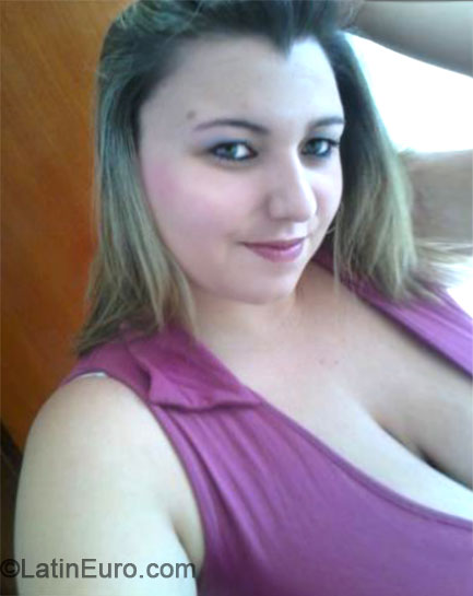 Date this athletic Brazil girl Luciana from Sao Jose Dos Campos BR8432