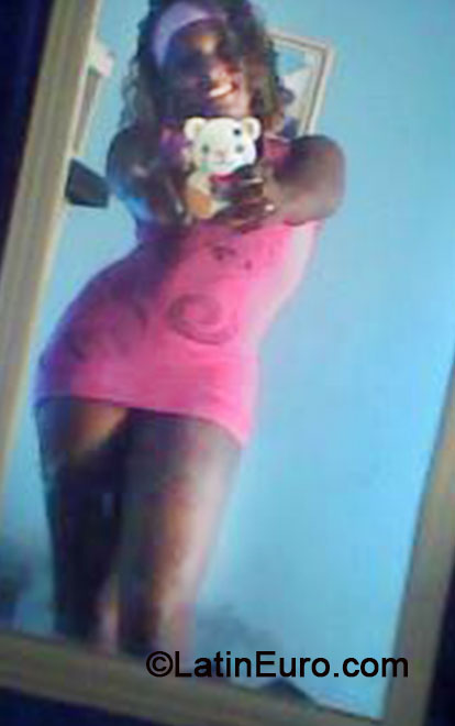 Date this hot Brazil girl Raphaela from Franca BR8455