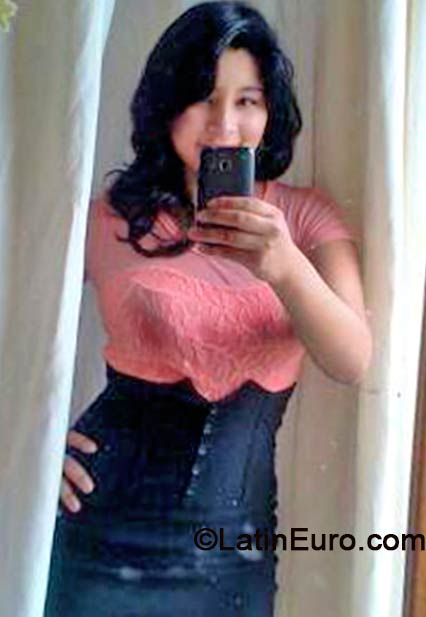 Date this delightful Peru girl Madeleine from Huanuco PE893