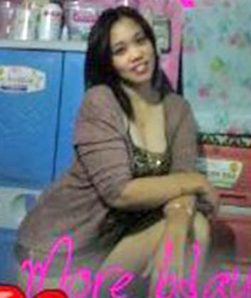 Date this charming Philippines girl Diana from Manila PH610