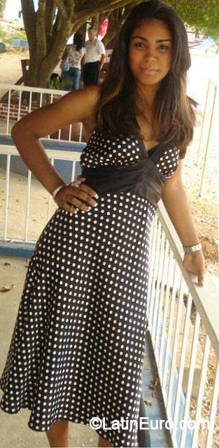 Date this cute Dominican Republic girl Ginesa from Jarabacoa DO18410