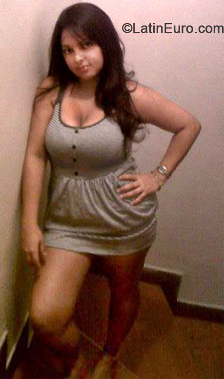 Date this young Colombia girl Yulieth from Cali CO14973