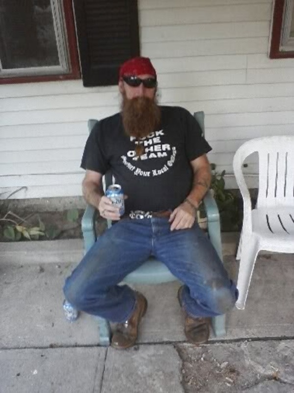 Date this foxy United States man Thenibbler1 from Indianapolis US14904