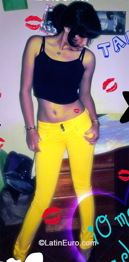 Date this funny Peru girl Paola from Cusco PE955