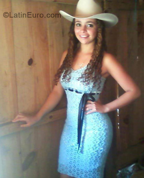 Date this delightful Honduras girl Karen from San Pedro Sula HN947