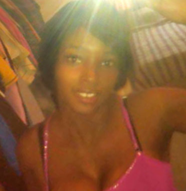 Date this young Jamaica girl Carline from Kingston JM1639