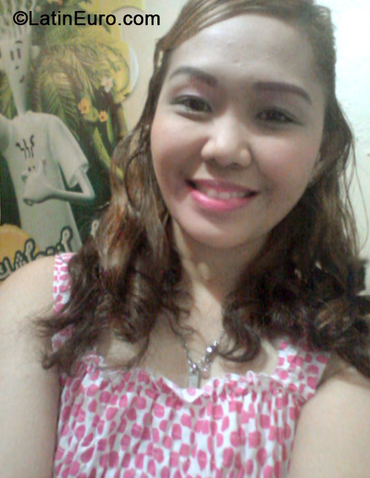 Date this pretty Philippines girl Marichelle from Pasay City PH635